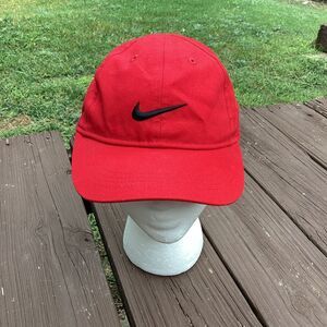 Nike Kids Red Baseball Hat Black Swoosh Adjustable Strapback Cap Youth